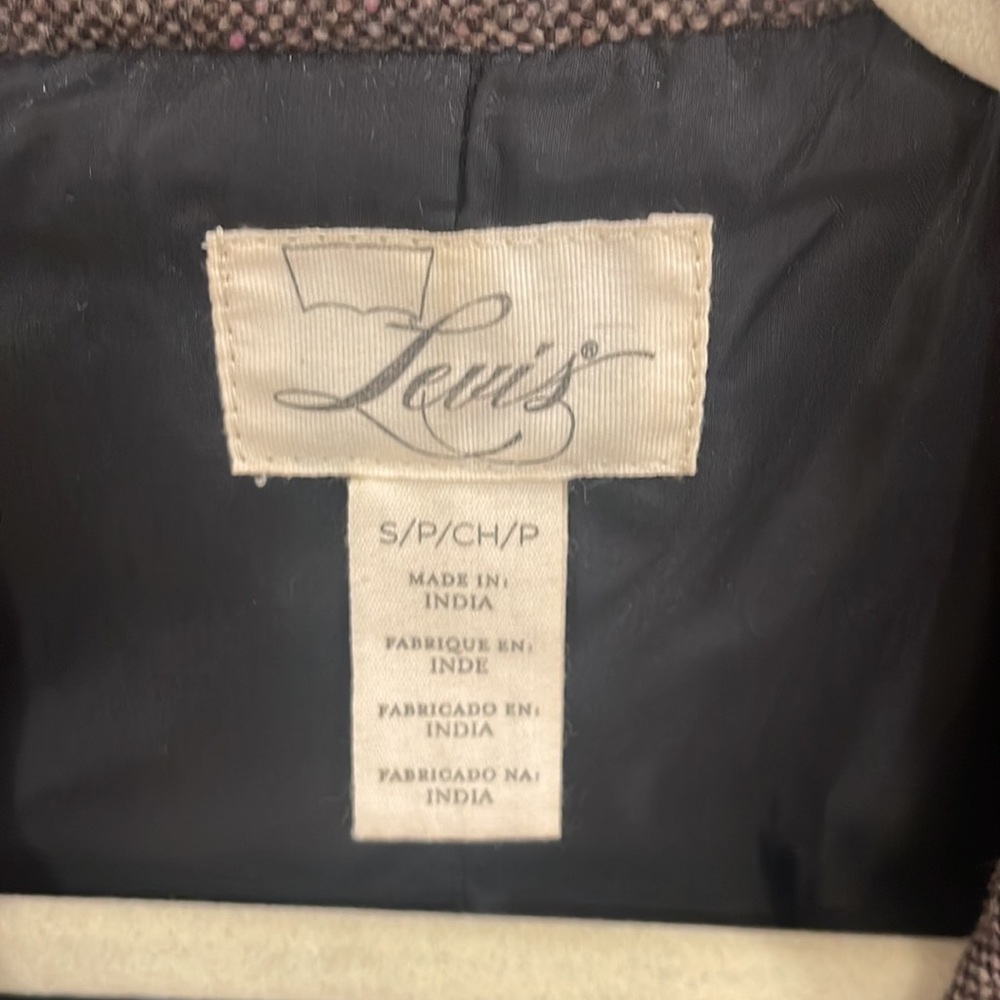 Levi’s fall jacket - Picture 2 of 3
